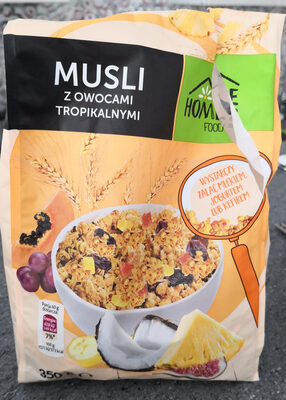 Muslim z owocami tropikalnymi Home food