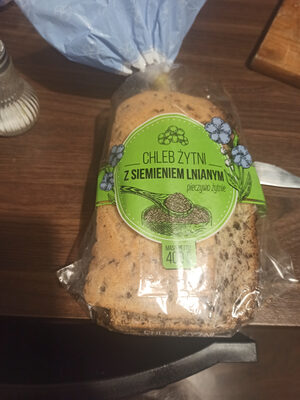 chleb żytni z sieminiem lnianym