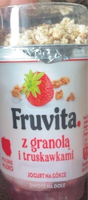 Fruvita z granolą i truskawkami