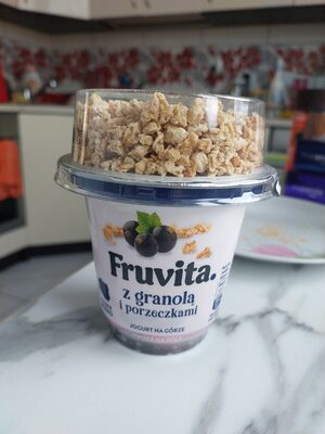 Jogurt Z Granola I Porzeczkami Fruvita