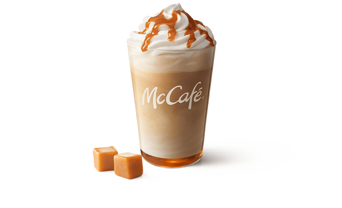 Caramel Latte Macchiato z bitą śmietanką